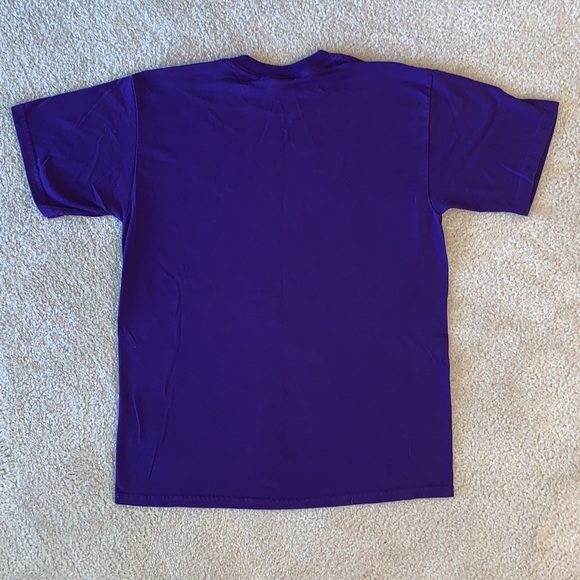 Mens T-shirt, Size Medium, Purple - Picture 6 of 7